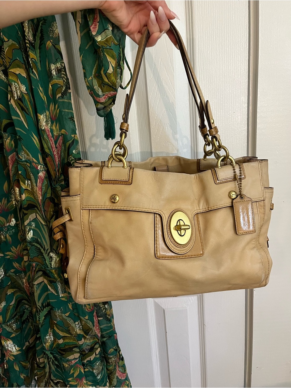 Coach Peyton Leather Tote Handbag in Tan with Gold Hardware - Picture 15 of 15